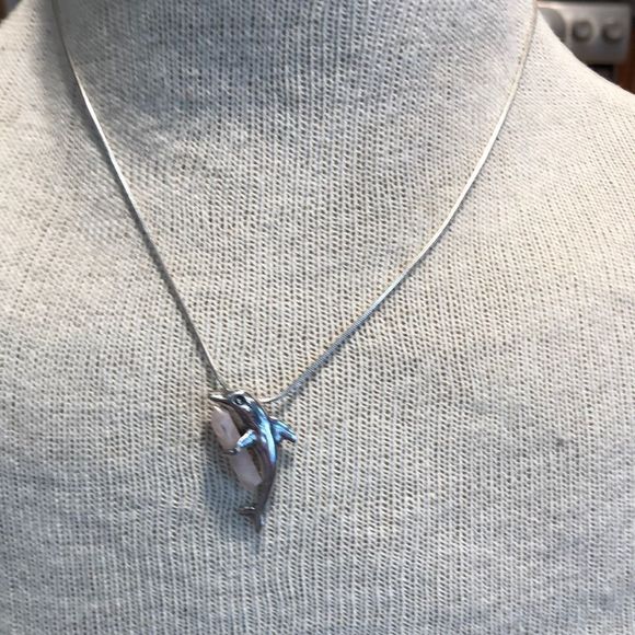 925 Solid Dolphin 🐬 with Crystal Rose Quartz - Picture 4 of 9